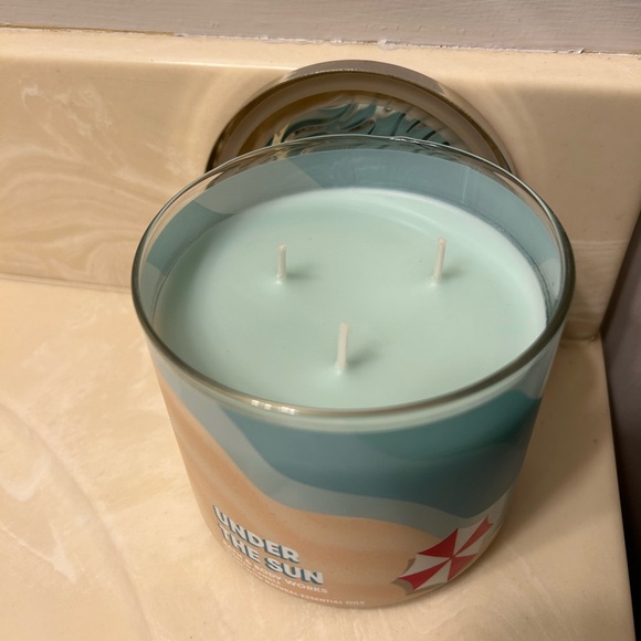 UNDER THE SUN 3 Wick Candle - Picture 2 of 2